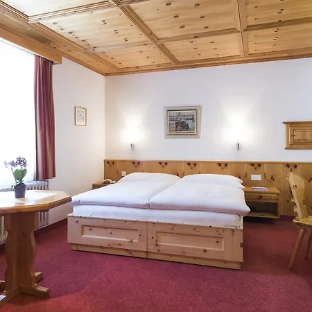 Languard Готель 3*